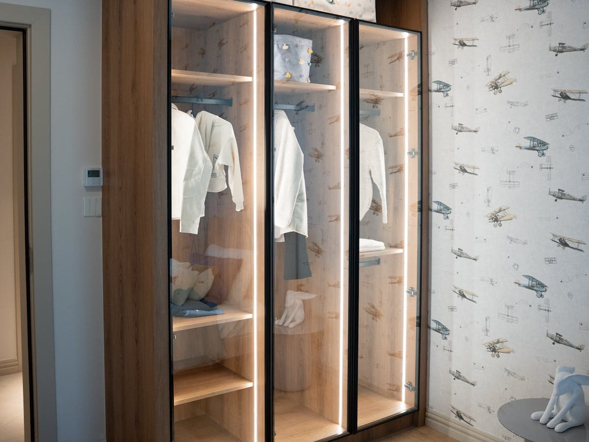Szafa Przesuwna Loft — wnętrze